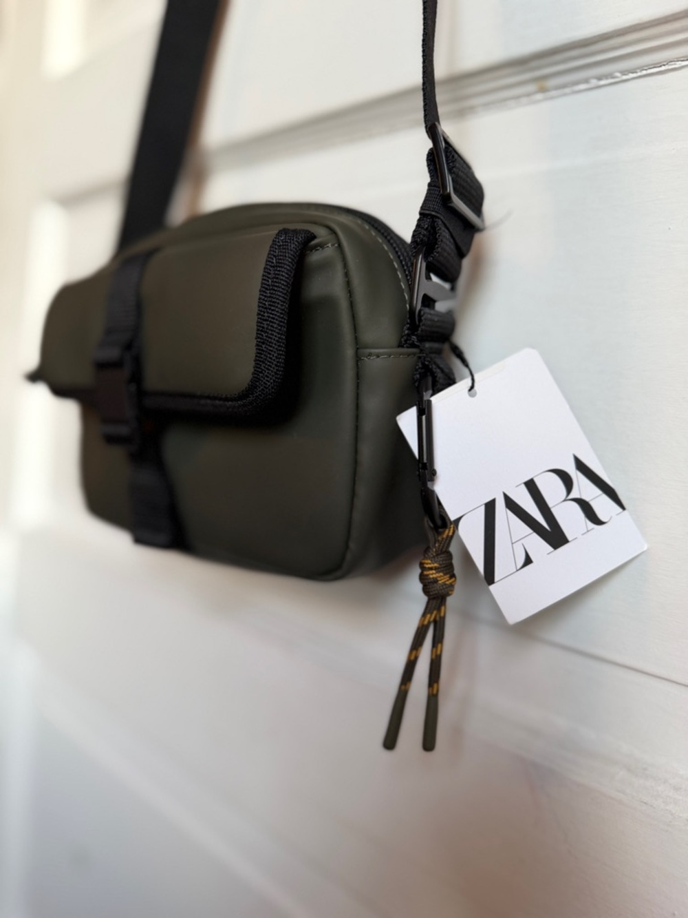 NWT ZARA Rubberised Crossbody Bag Khaki Green Unisex Crossbody Bag Adjustable - Picture 3 of 8